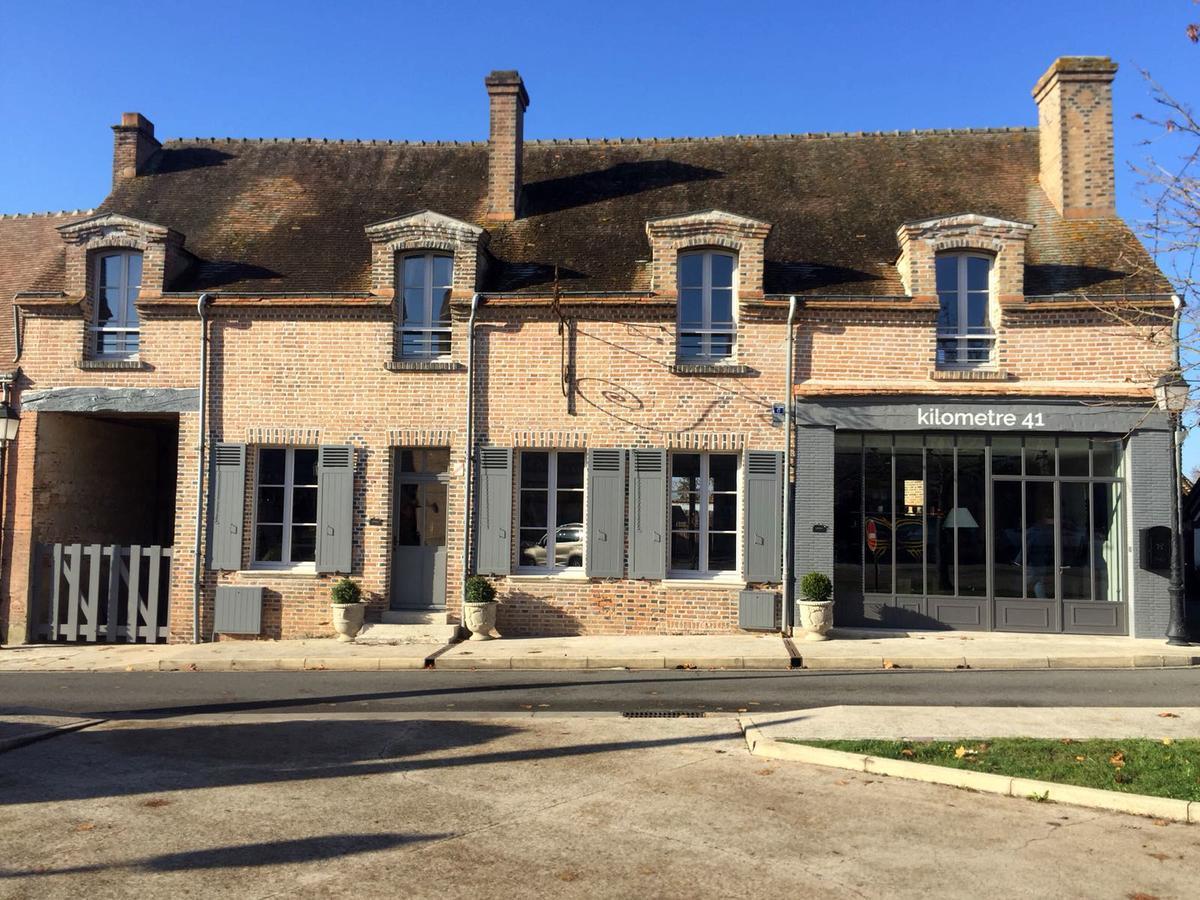 Hotel Km 41 à Chaumont-sur-Tharonne Extérieur photo